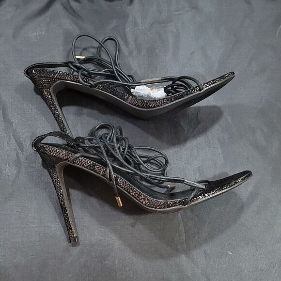 BRAND NEW FASHION NOVA REPTILE SPRINT STRAPPY WRAP LACE-UP HEEL SANDAL - Picture 9 of 15